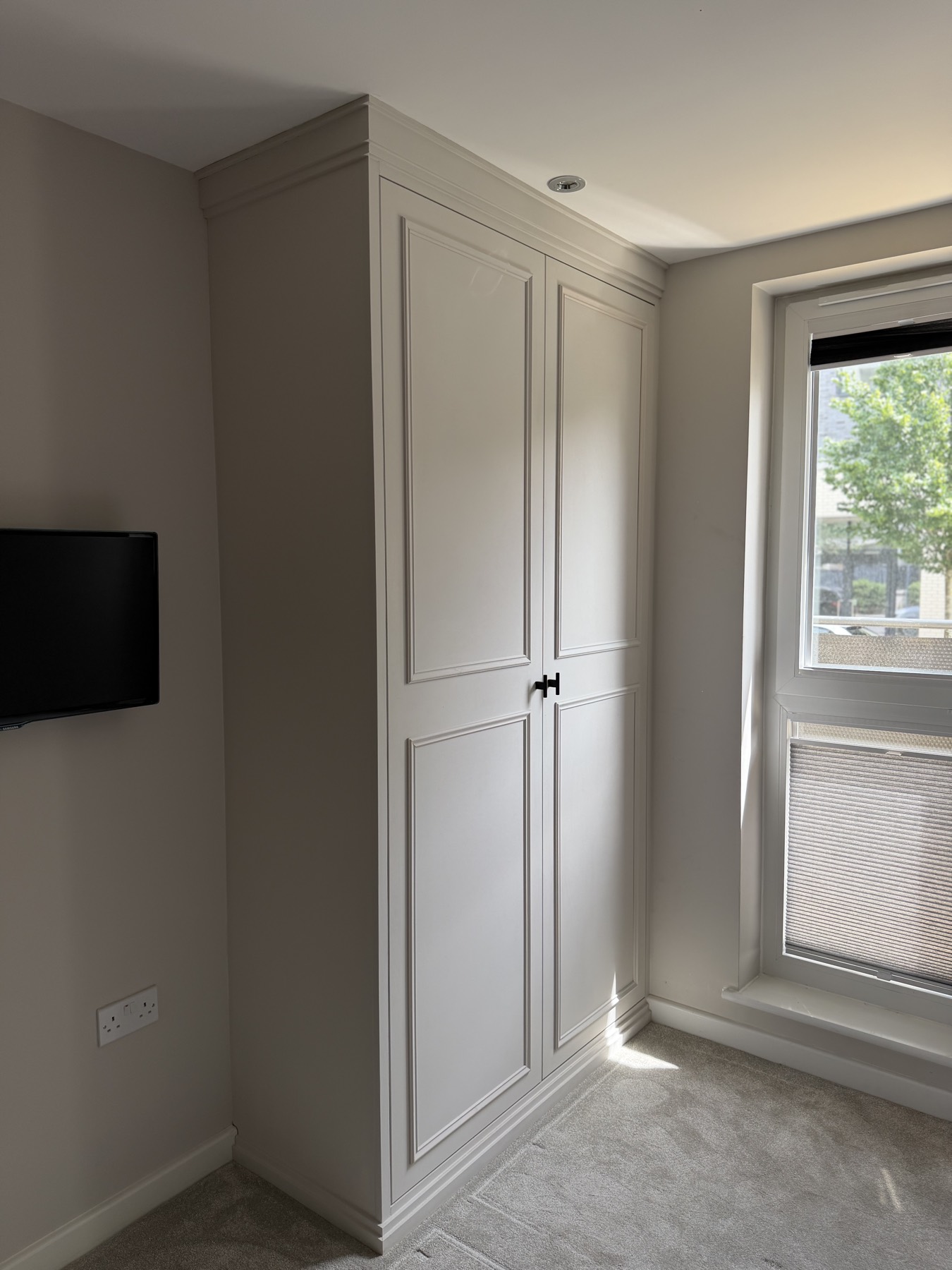 Bespoke fitted wardrobe