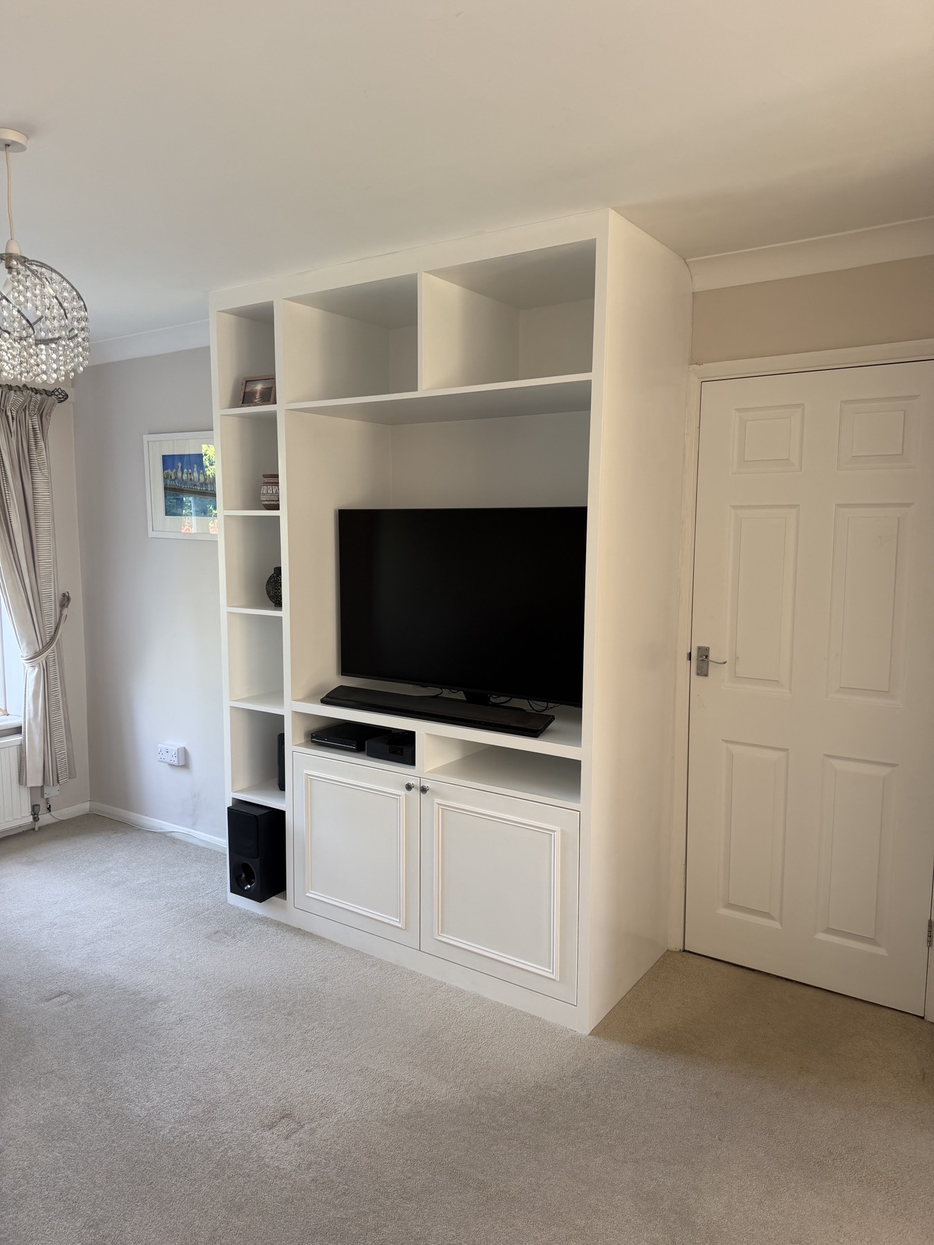 White gloss built-in media unit
